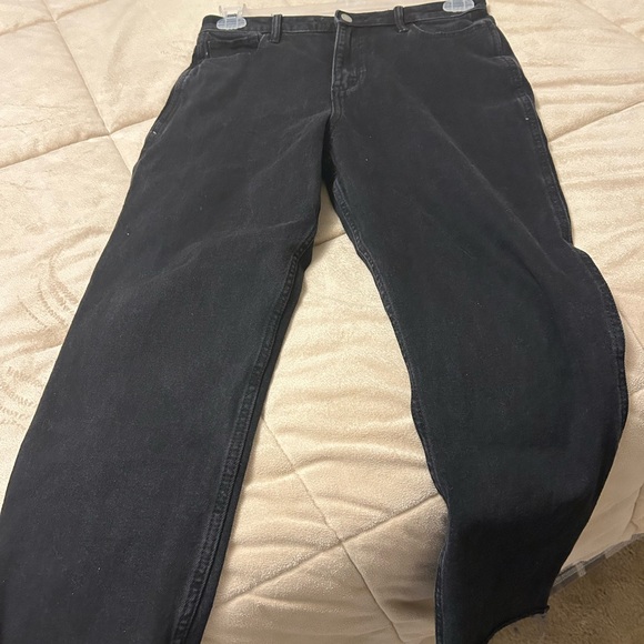 Hollister Black Ultra High-Rise Jeans - Picture 9 of 10